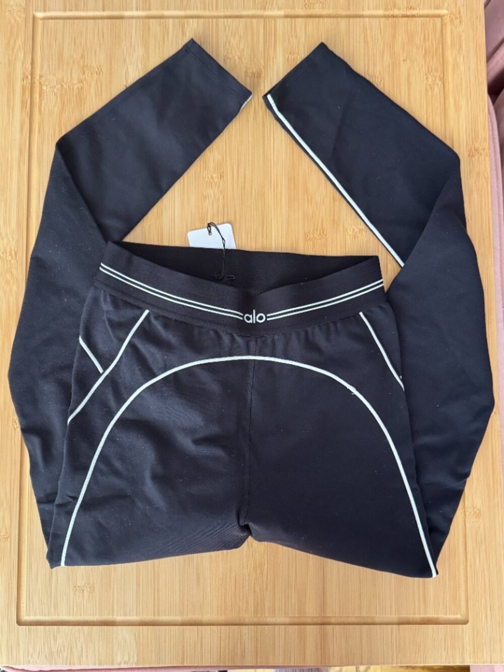 Alo Yoga Airbrush High-Waist Heart Throb FULL LENGTH Legging Black/White Size M - Picture 2 of 5